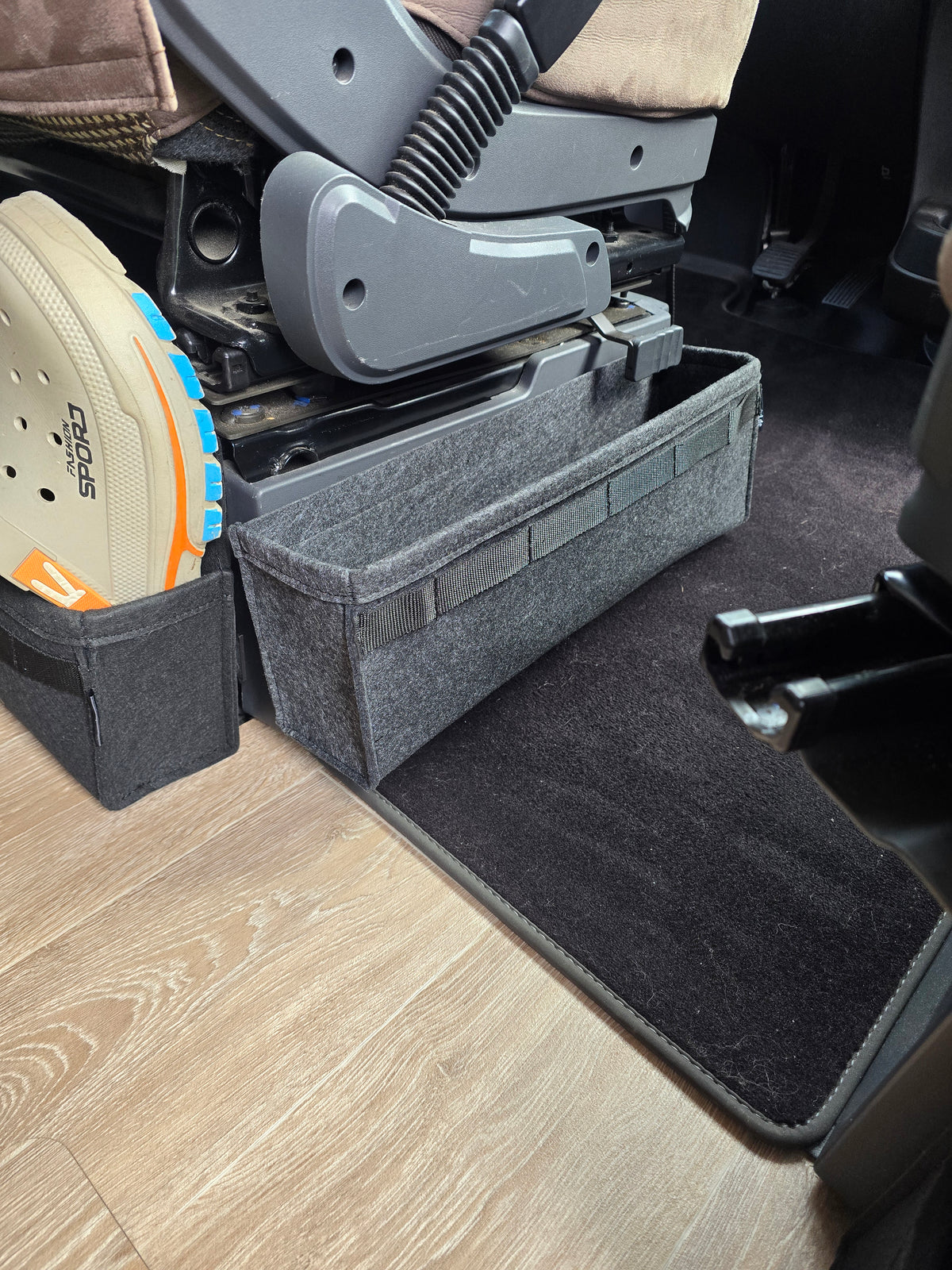 FILZ Stauraumtasche Organizer für z.B. Sitzkonsole Sprinter, Crafter, Master und sonstige mit Magnethalter