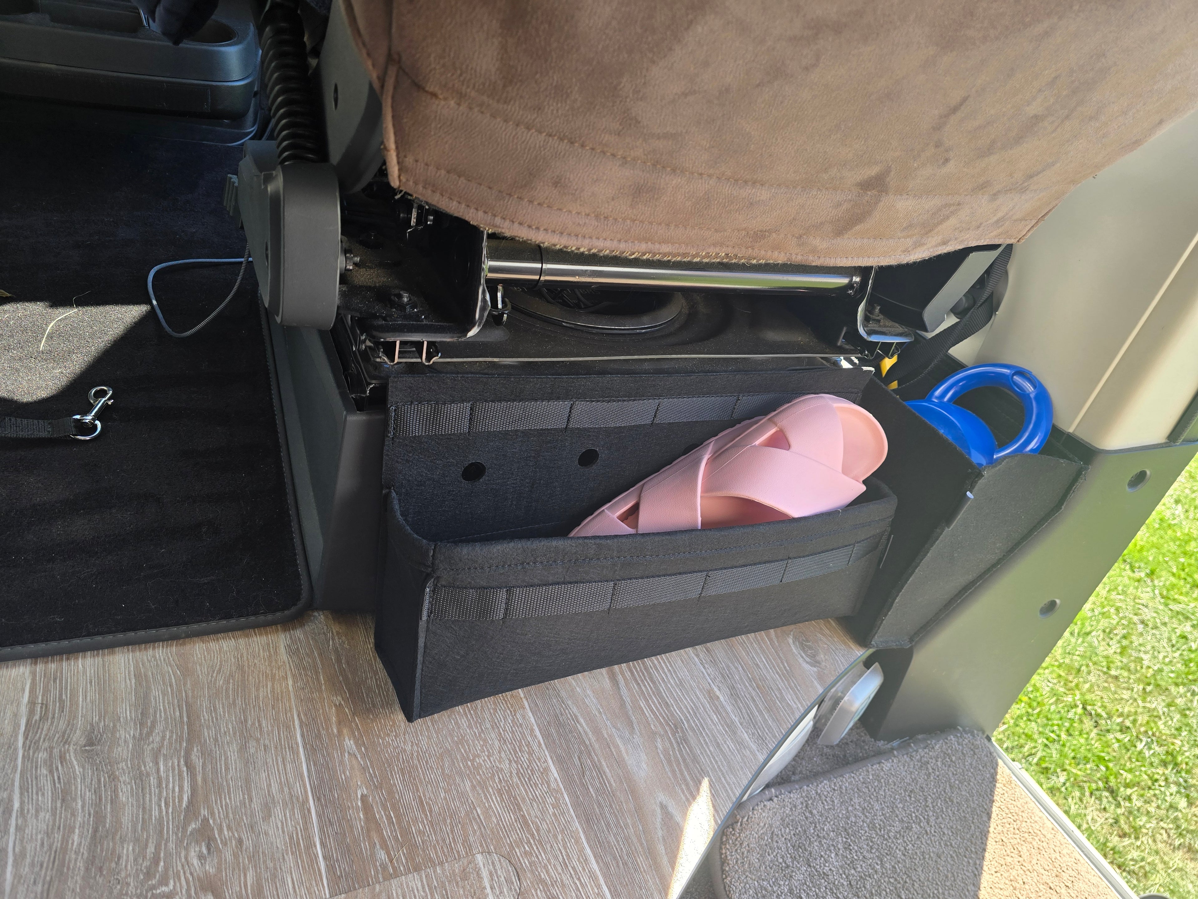 FILZ Stauraumtasche für die Sitzkonsole mit Magnethalter Wohnmobil / Kastenwagen