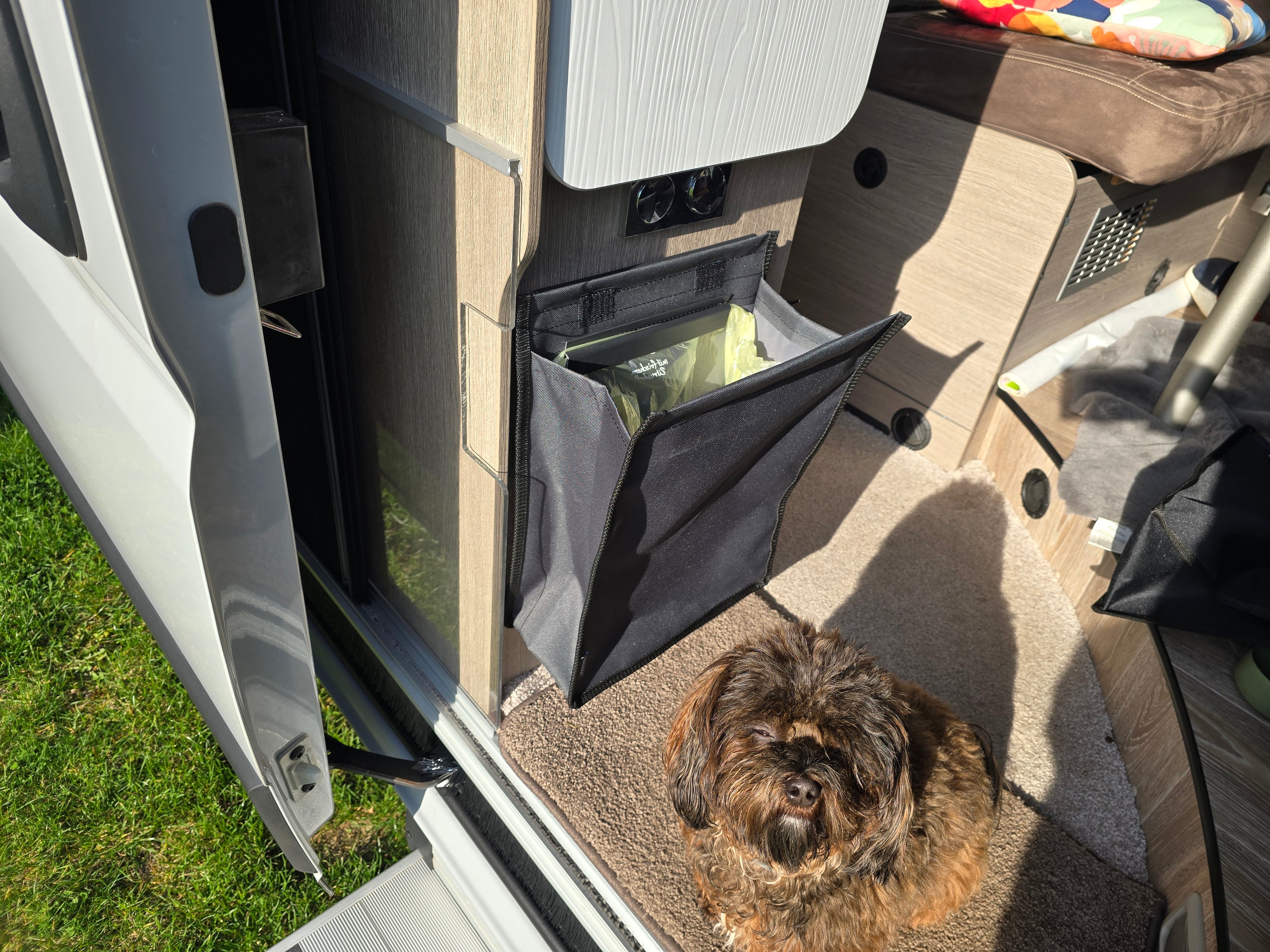 Abfalltasche Mülleimer "binybag" mit Magnethalter u/o Schrankhalter Wohnmobil Kastenwagen Camper