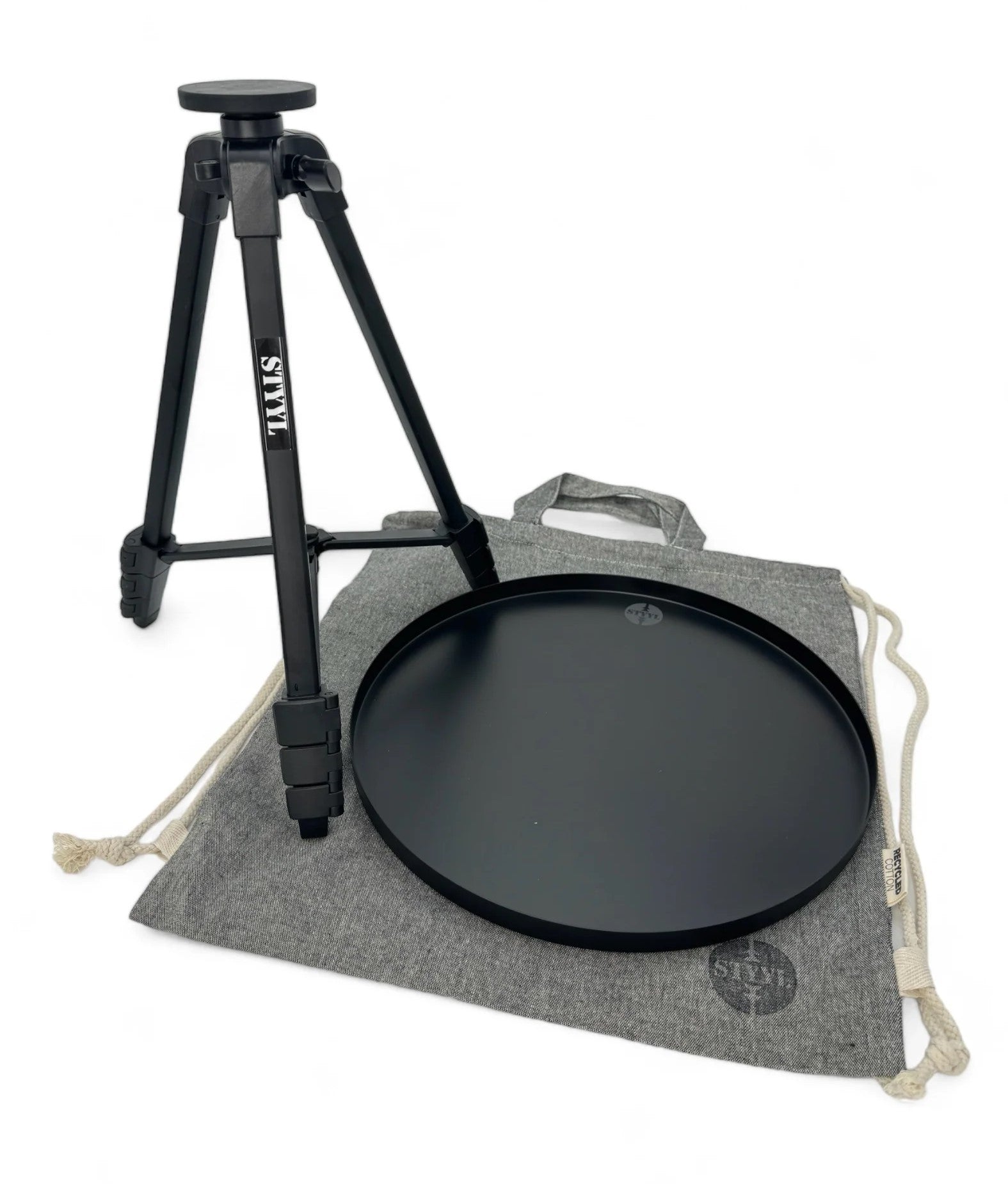 TuttY-TablettY - der magnetische Beistelltisch / by STYYL